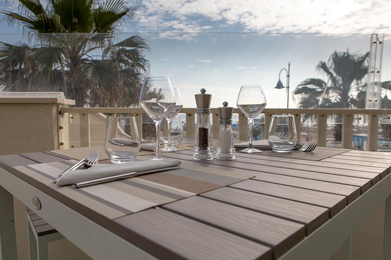 Yes Hotel Touring & Spa Rimini Esterno foto